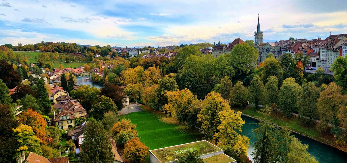 Vue sur la vieille ville de Berne et sa cathédrale